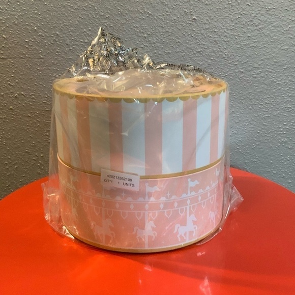 King Arthur Carrousel Fascinator For Adults - Picture 15 of 16